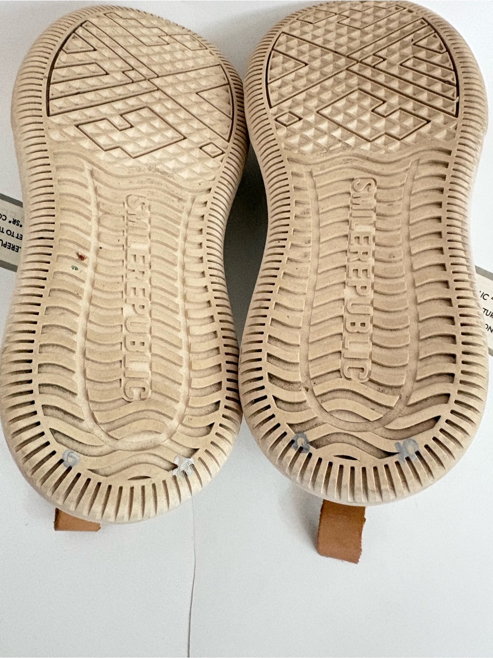 Smilerepublic Distressed Lace Up Leather and Canvas Platform Sneakers - Picture 6 of 6